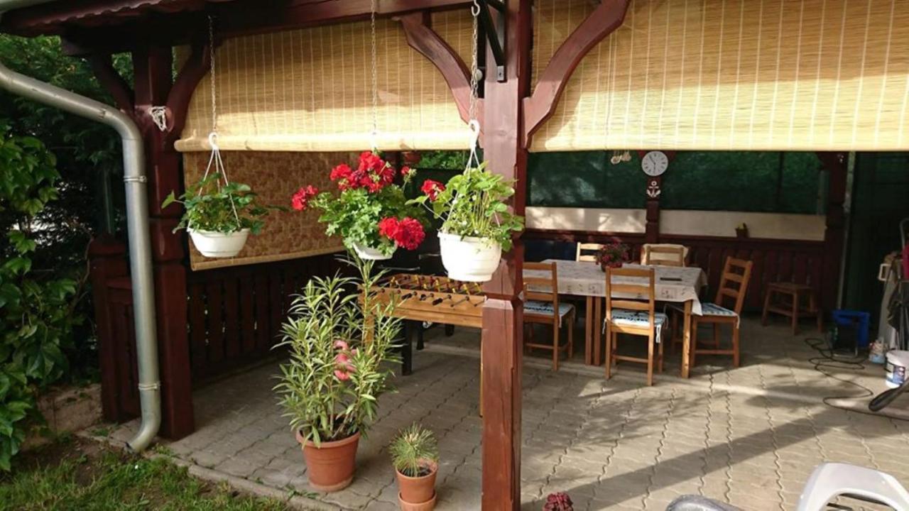 Liliana Vendeghaz Apartment Balatonfuzfo Luaran gambar