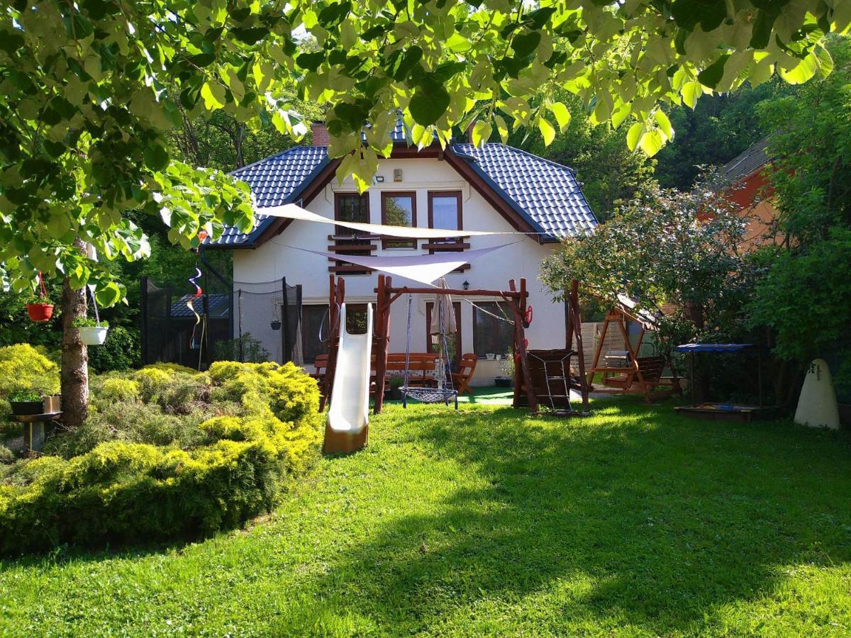 Liliana Vendeghaz Apartment Balatonfuzfo Luaran gambar