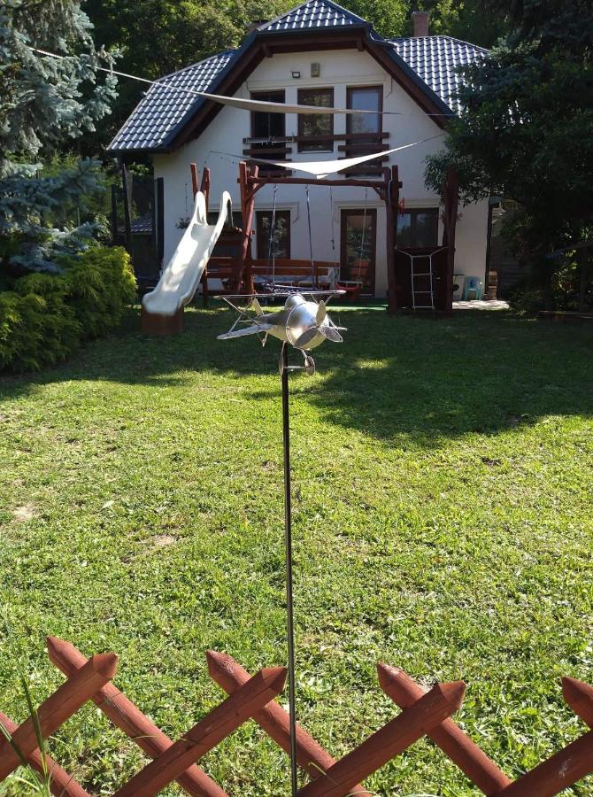 Liliana Vendeghaz Apartment Balatonfuzfo Luaran gambar