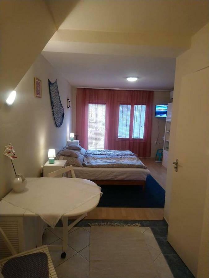 Liliana Vendeghaz Apartment Balatonfuzfo Luaran gambar