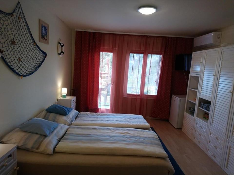 Liliana Vendeghaz Apartment Balatonfuzfo Luaran gambar